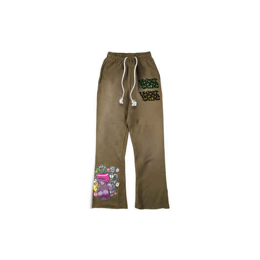 TAN ANIME SWEATS